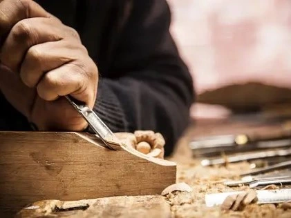 DIY Wooden Urn：A Step-by-Step Guide to Making a Lasting Keepsake